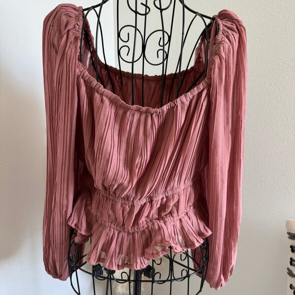 ASTR the Label Pleated Long Balloon Sleeve Cropped Chiffon Blouse Romantic Small - Picture 3 of 9